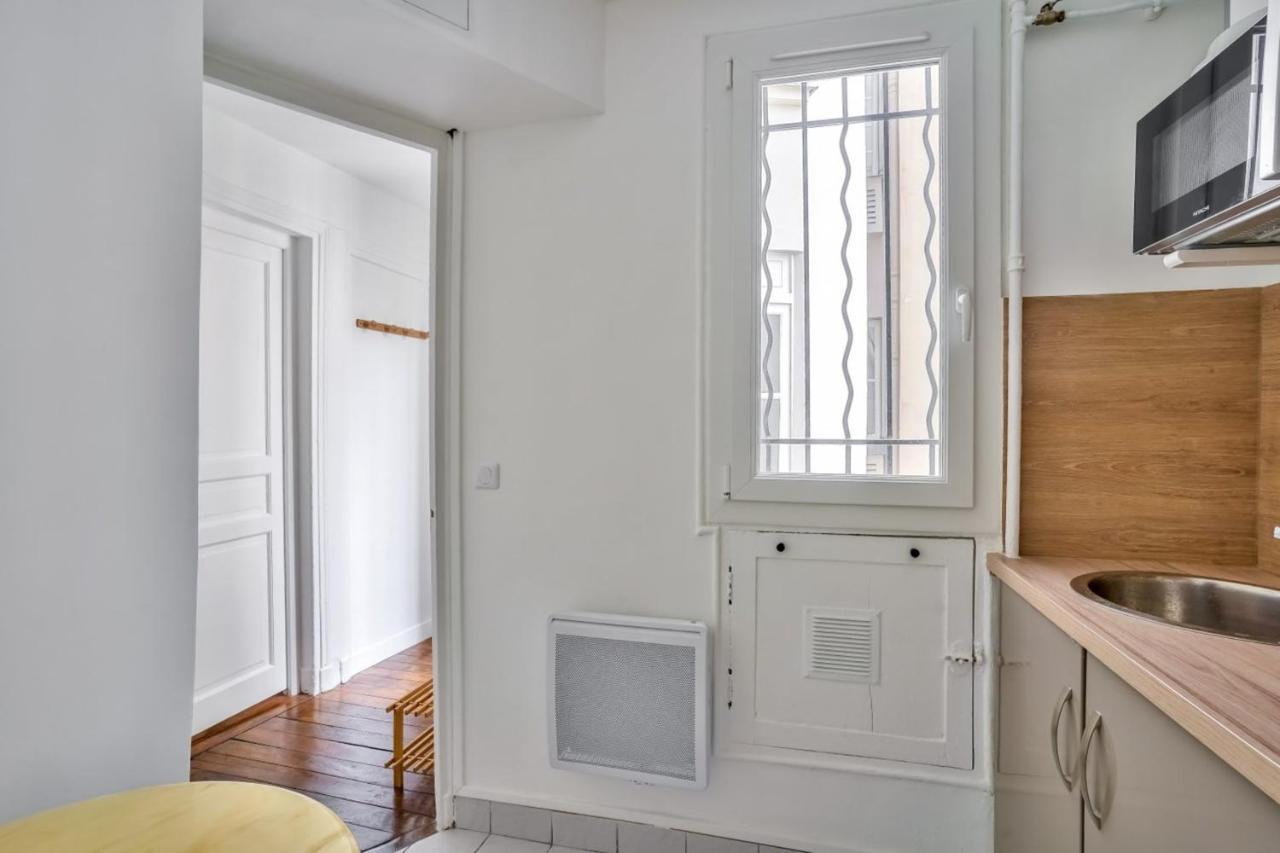 Cosy And Bright Apartment Located In Paris 18 Exterior foto